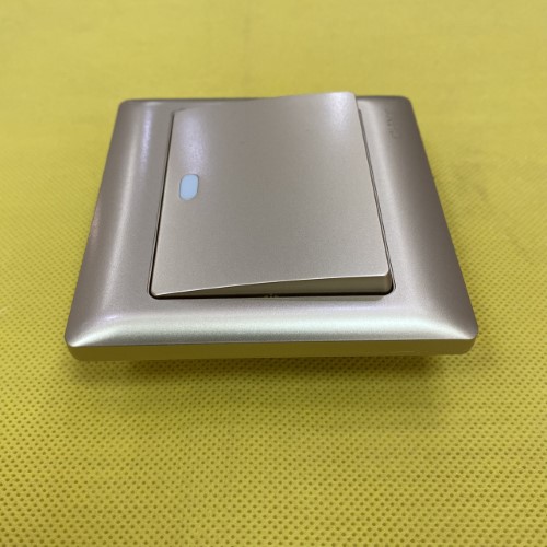 Bộ công tắc đơn 2 chiều 10AX, 250V màu vàng